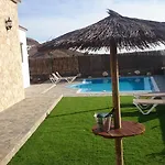 El Valle - Piscina Climatizada *