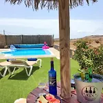 El Valle - Piscina Climatizada Тарахалехо